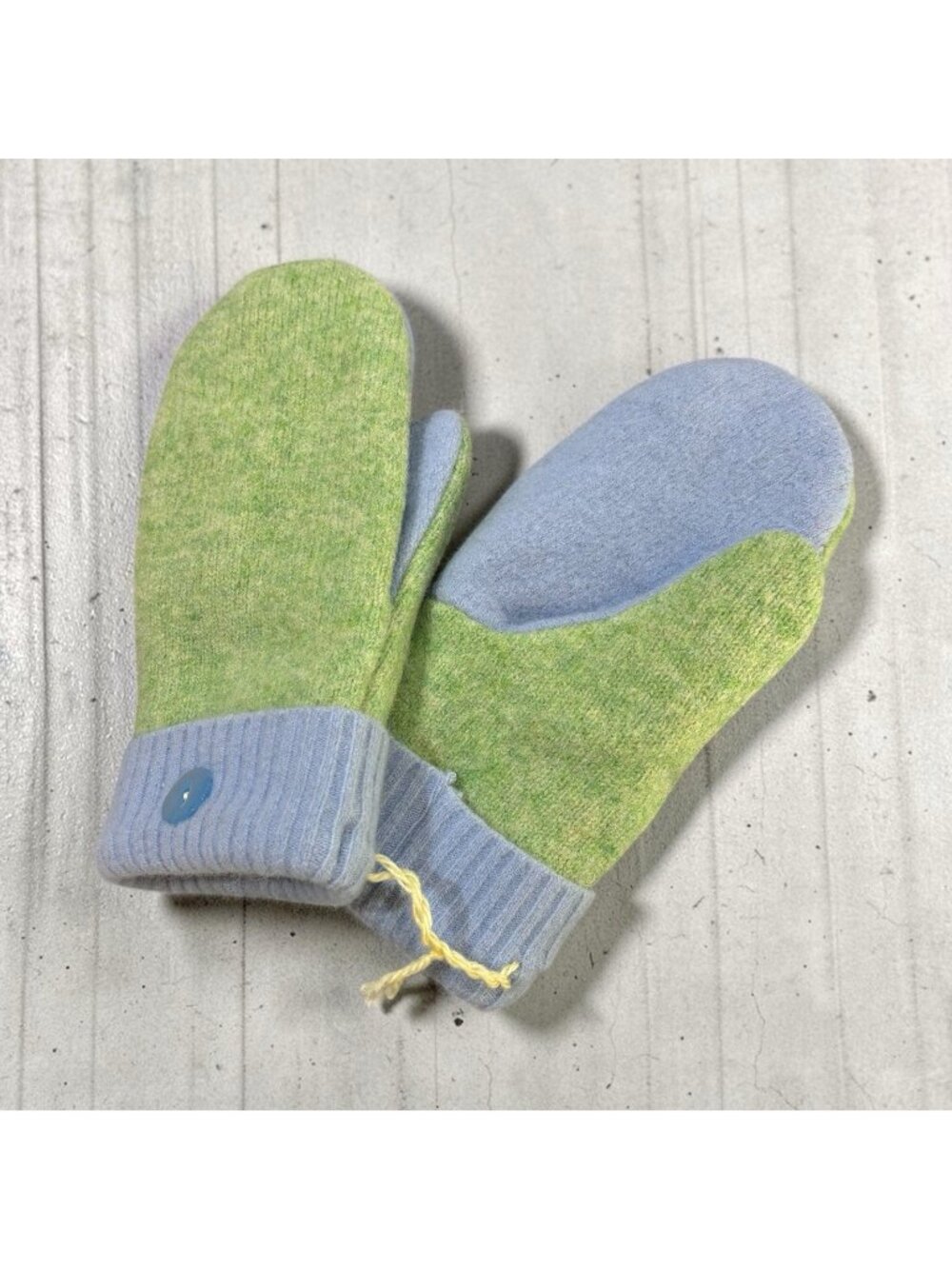 New Recycled Wool Winter Mittens Fleece Lined Mens Women’s Green Blue One Size